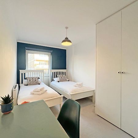 Beautiful Windsor 2 Bed, Perfect Location, 5 Mins Walk To Centre, Free Parking, Legoland, Ascotアパートメント エクステリア 写真