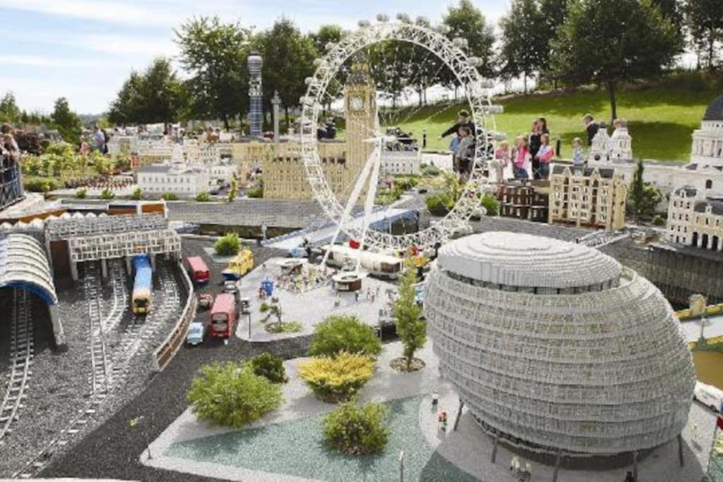 Beautiful Windsor 2 Bed, Perfect Location, 5 Mins Walk To Centre, Free Parking, Legoland, Ascotアパートメント エクステリア 写真